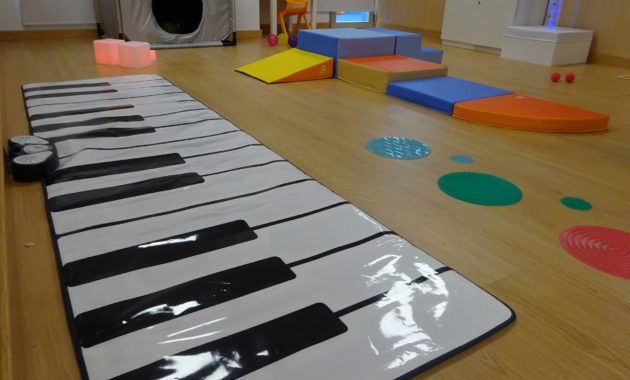 Aula-psicomotricidad-guarderia-Nemomarlin-Nou-Moles-Valencia