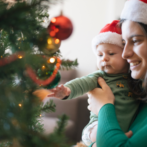Canciones y juegos navideños: estimula el desarrollo de tu pequeño