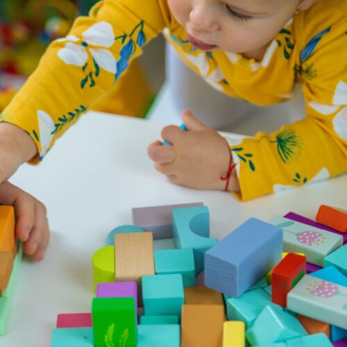 Los beneficios del juego libre en el desarrollo cognitivo de los niños