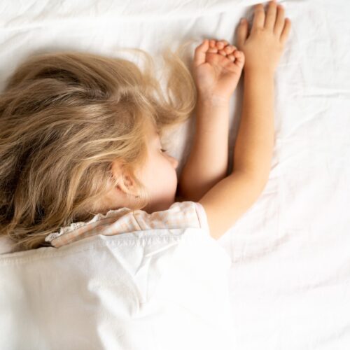 El impacto del sueño en el comportamiento de los niños pequeños